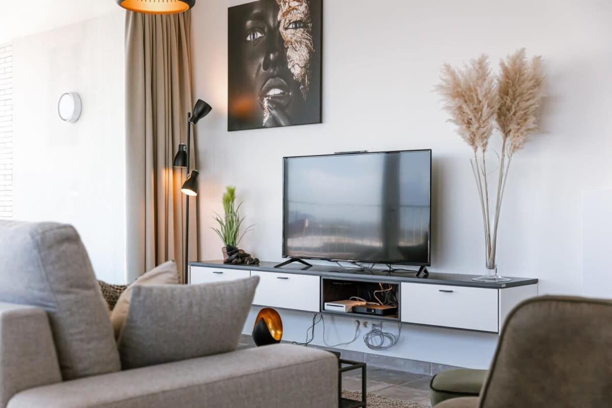 Huswell - Bright Apartment With Seaview Бреден Экстерьер фото