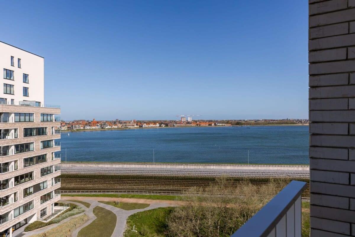 Huswell - Bright Apartment With Seaview Бреден Экстерьер фото